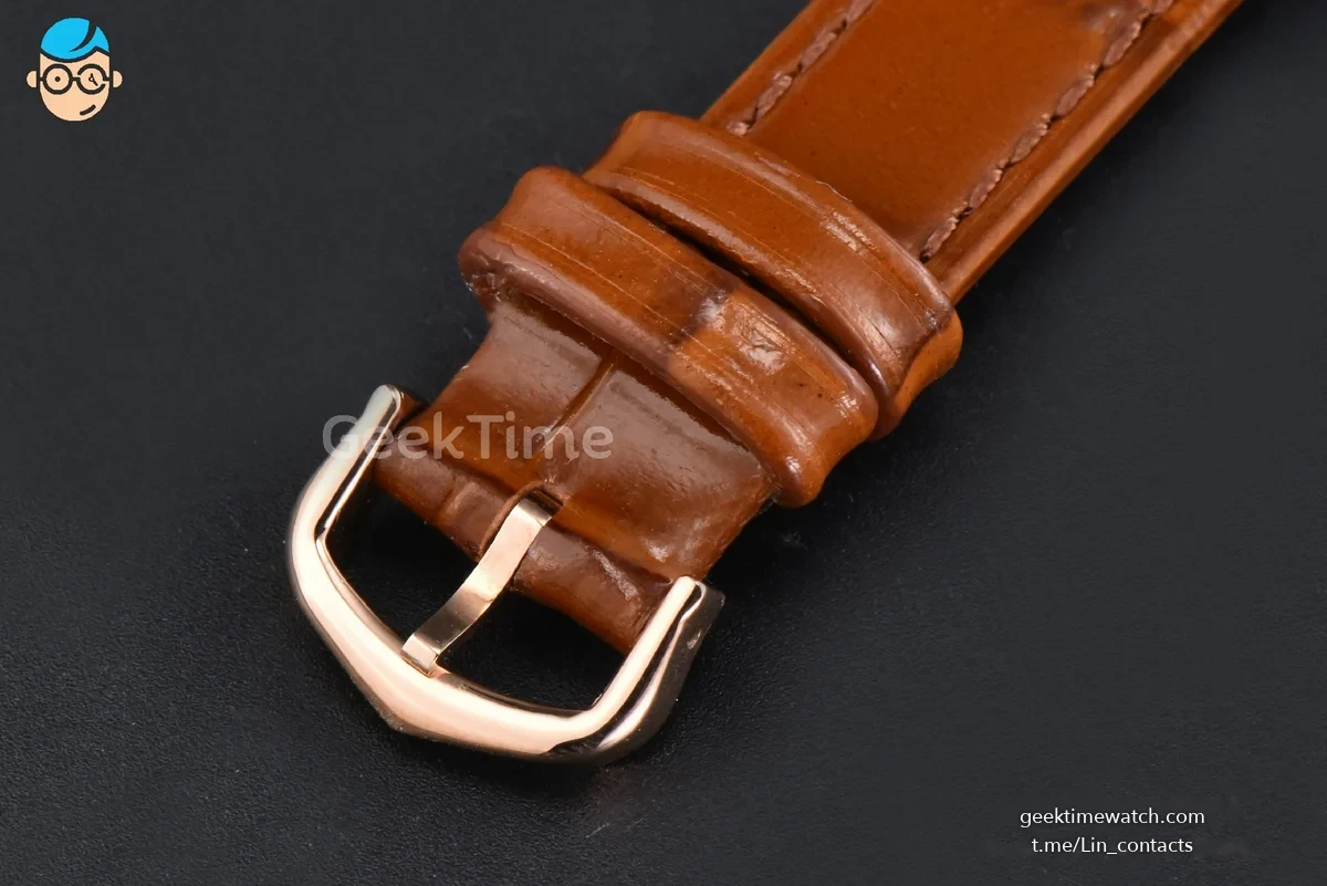Tank Américaine Small 35.8mmx19mm RG 8848F Brown Leather Strap Quartz