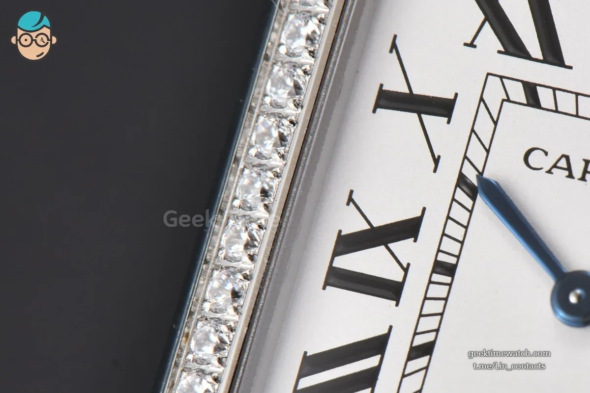 Tank Must Large 33.7mmx25.5mm K11F Diamond White Dial SS Bracelet Ronda Quartz