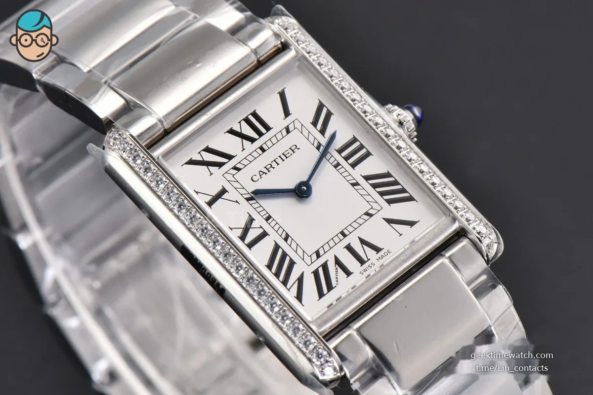 Tank Must Large 33.7mmx25.5mm K11F Diamond White Dial SS Bracelet Ronda Quartz