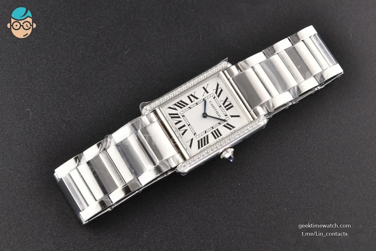 Tank Must Large 33.7mmx25.5mm K11F Diamond White Dial SS Bracelet Ronda Quartz