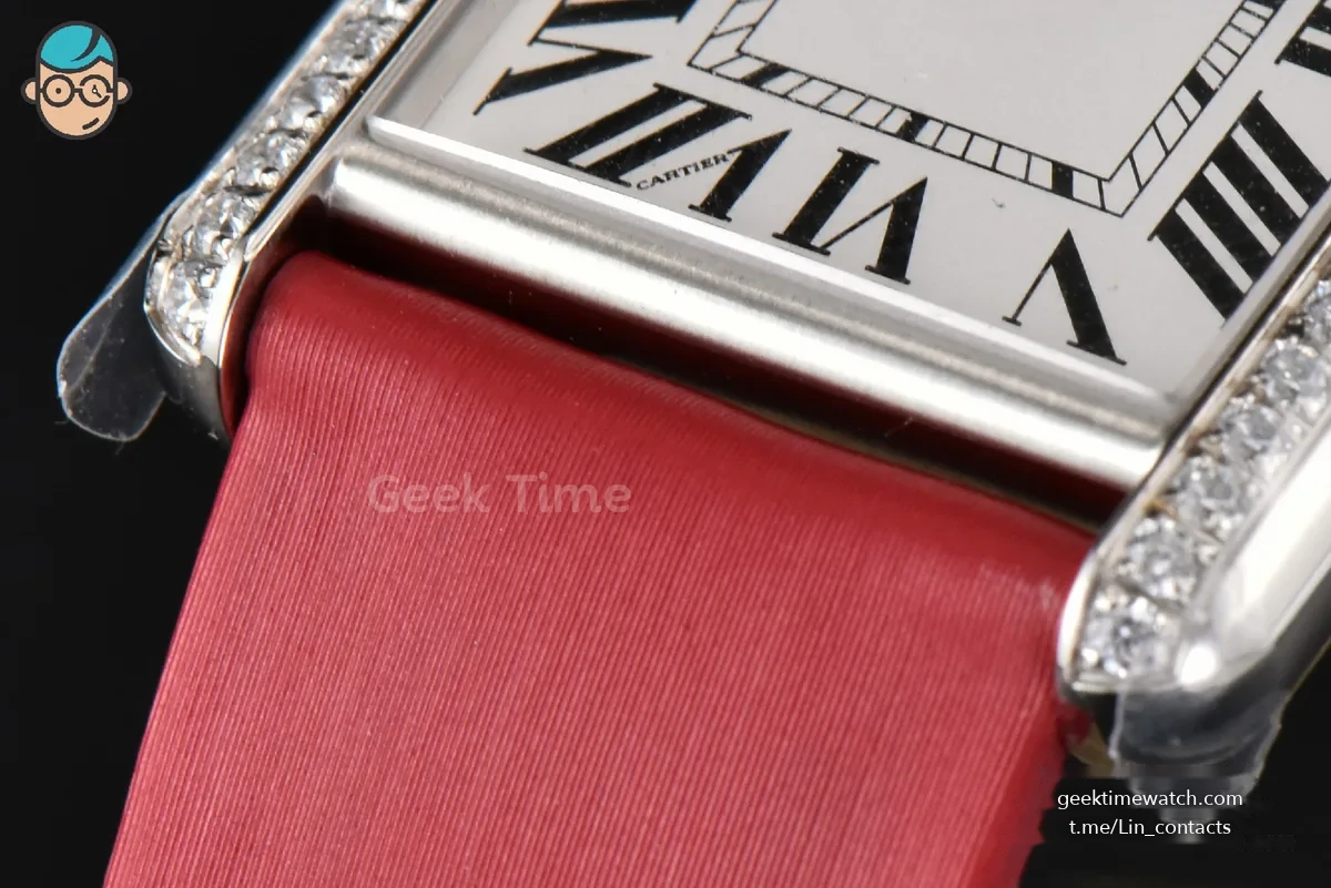 Tank Must Large 33.7×25.5mm Diamond K11F White Dial Red Smooth Calf Strap Quartz