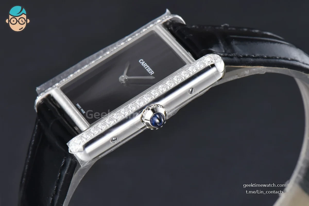 Tank Must Large 33.7×25.5mm K11F Diamond Bezel Black Dial Black Leather Strap Quartz
