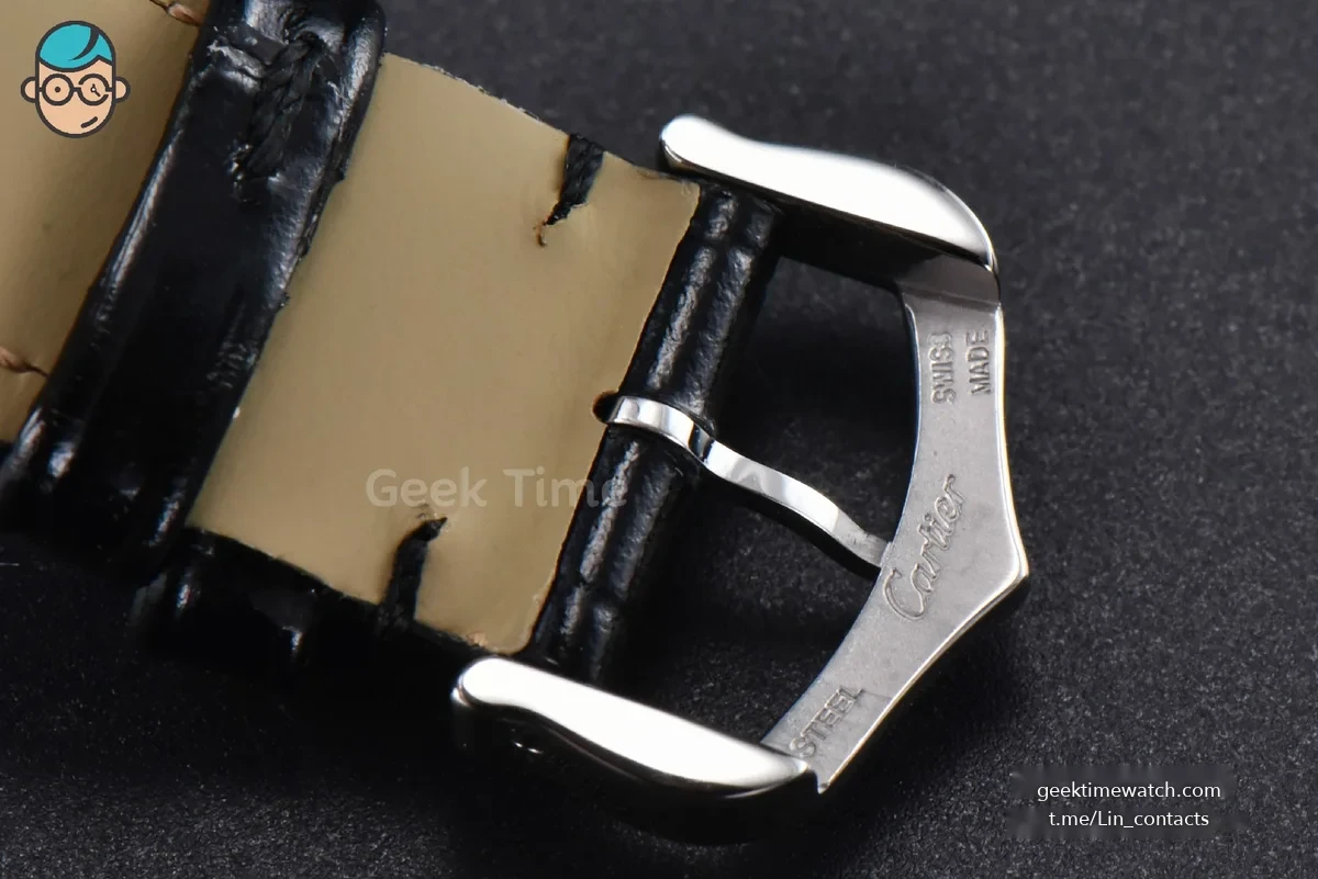 Tank Must Large 33.7×25.5mm K11F Diamond Bezel Black Dial Black Leather Strap Quartz