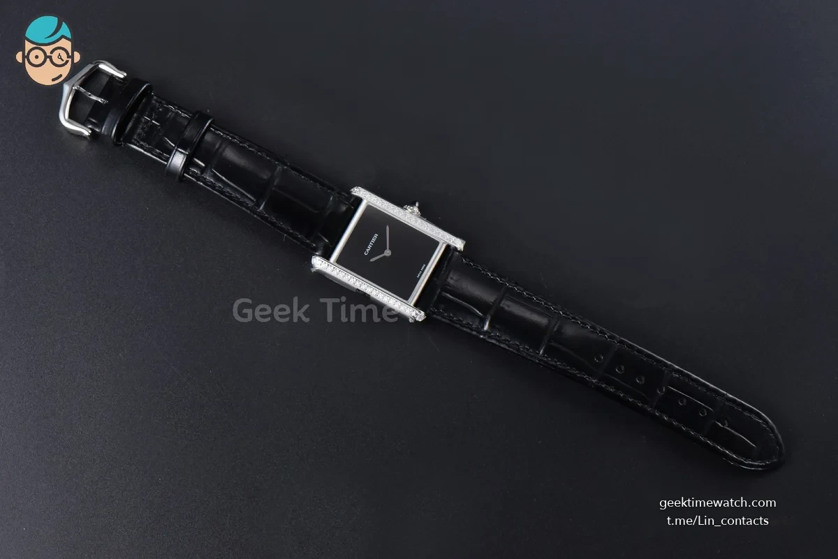 Tank Must Large 33.7×25.5mm K11F Diamond Bezel Black Dial Black Leather Strap Quartz