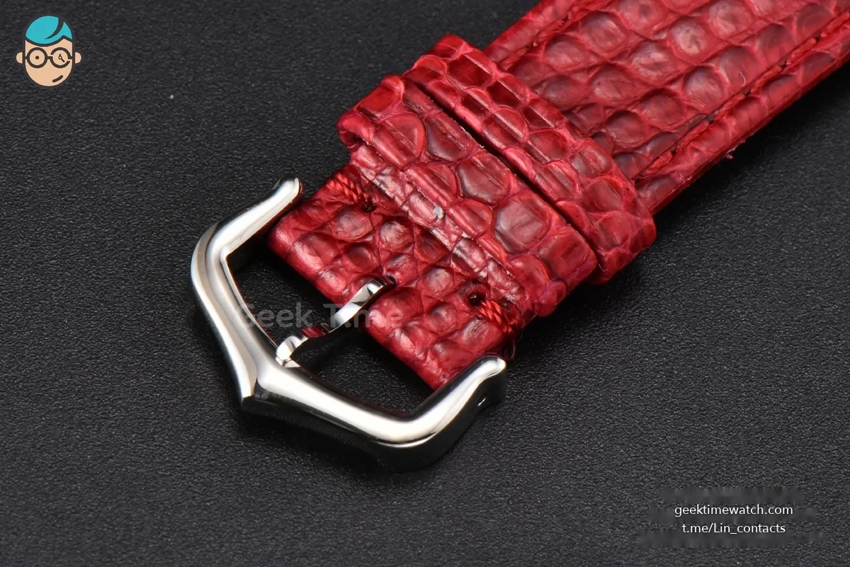 Tank Must Large 33.7×25.5mm K11F Red Dial Red Corc Texture Leather Strap Quartz