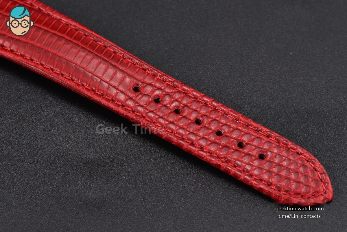 Tank Must Large 33.7×25.5mm K11F Red Dial Red Corc Texture Leather Strap Quartz