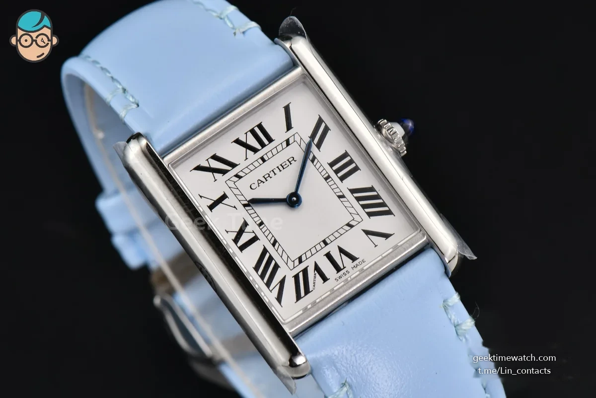 Tank Must Large 33.7×25.5mm K11F White Dial Blue Smooth Calf Strap Quartz