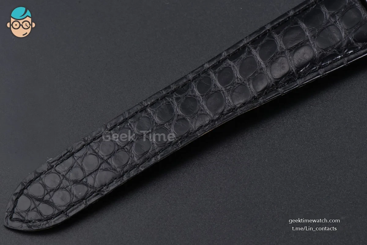 Tank Solo XL Automatic 31mm x 41mm SS Diamond AF Black Croc Textured Leather Strap 9015